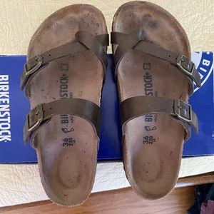 Birkenstock Mayari sandal
